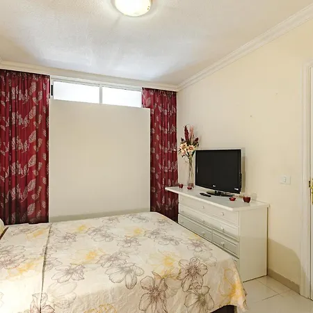 Aircon Lovely 2 Bedroom Close To Ocean *
