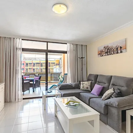 Apartment Aircon Lovely 2 Bedroom Close To Ocean