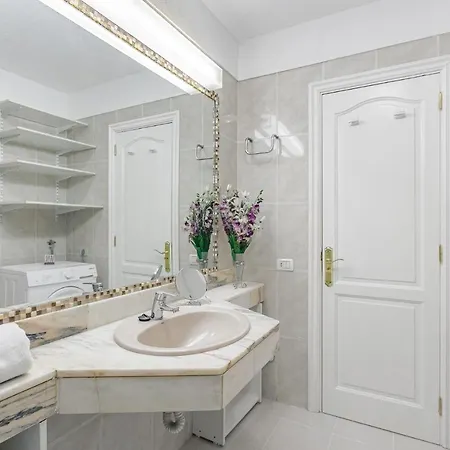 Aircon Lovely 2 Bedroom Close To Ocean Apartamento